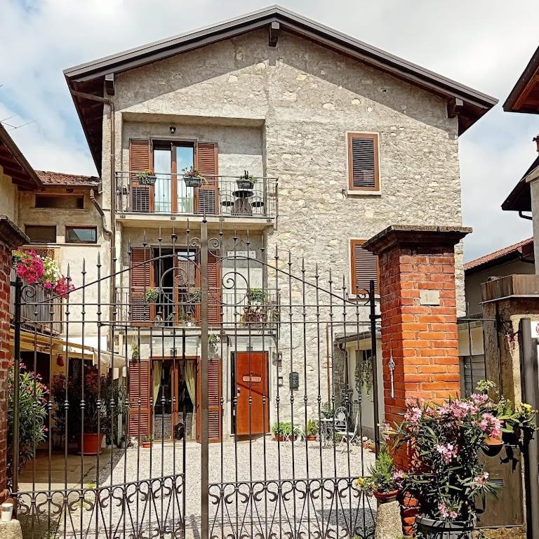 B&B Cristalli Di Luce Albavilla Zewnętrze zdjęcie